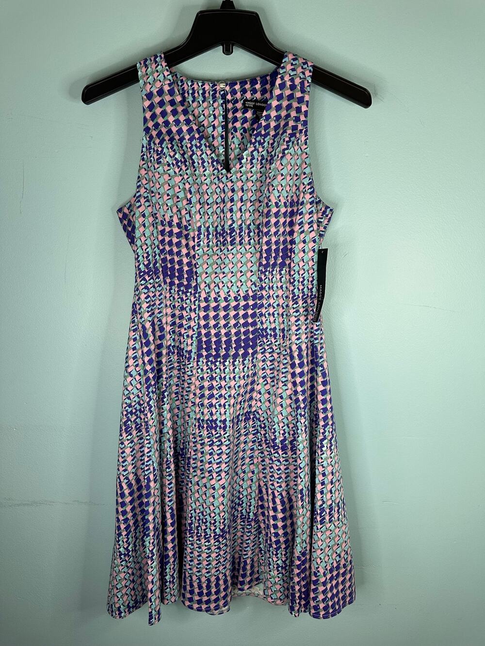 Maggy London sleeveless V-neck A-line dress multi-colored geometric pattern 0P